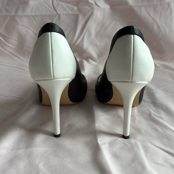 White House Black Market Two-Tone Heels - Picture 4 of 12